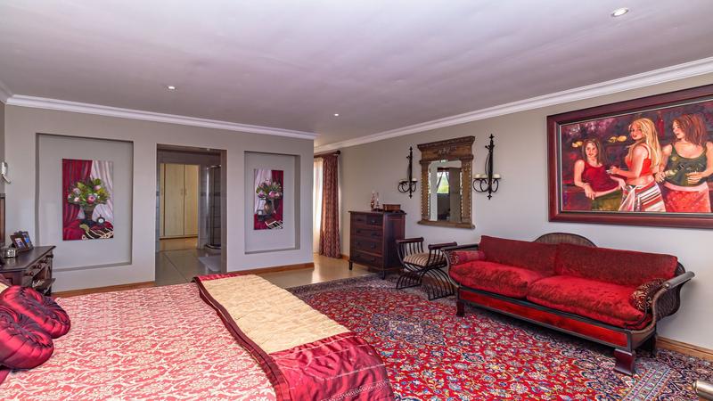 5 Bedroom Property for Sale in Village On Sea Western Cape